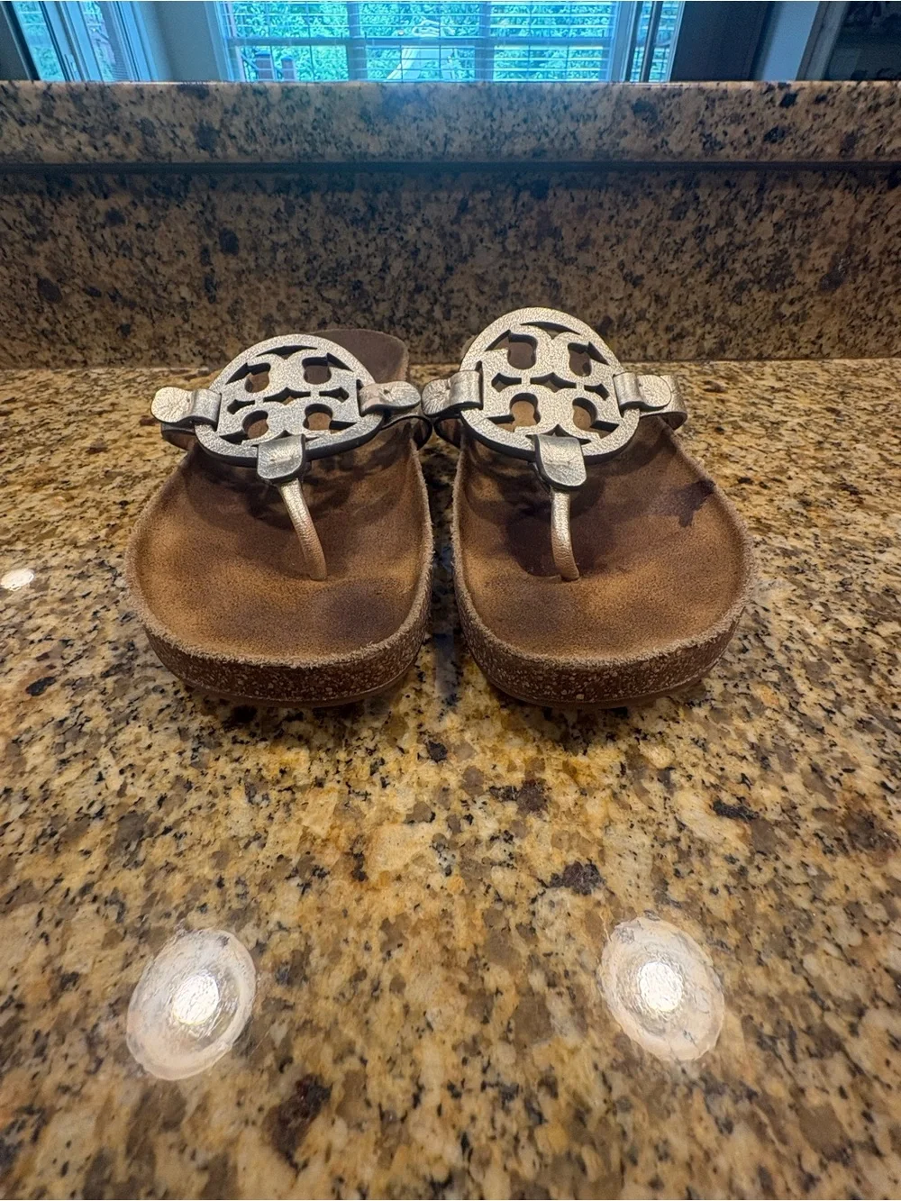 Tory Burch Miller Cloud Thong Sandals Leather Gold Metallic Natural Cork Size 9